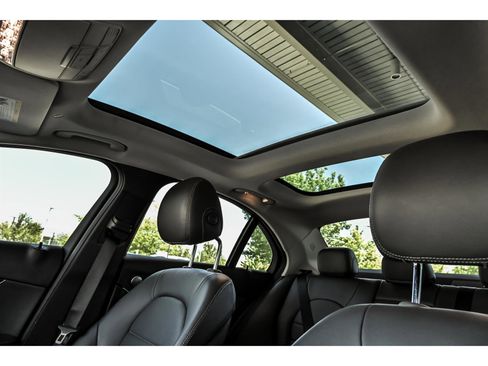 Used 2019 Mercedes-Benz C 300 4MATIC Sedan image 13