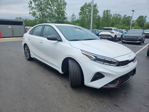 Certified 2024 Kia Forte GT w/ GT2 Package FWD image 4