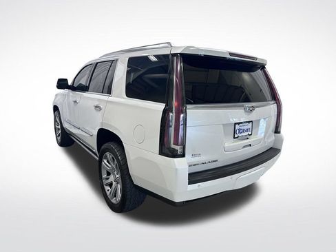 Used 2016 Cadillac Escalade Premium RWD image 30