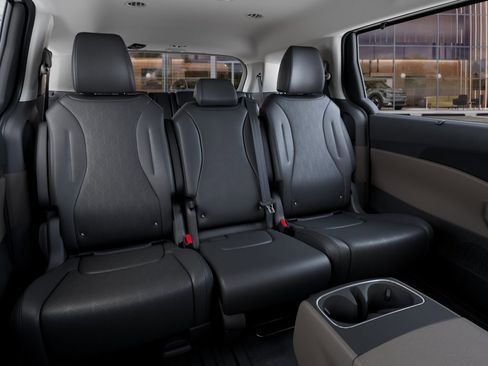 New 2026 Kia Carnival EX FWD image 16