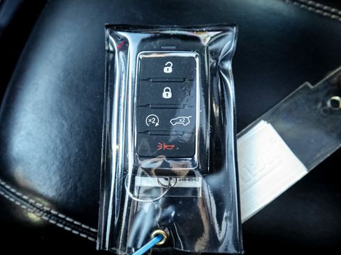 Used 2022 Jeep Grand Cherokee L Overland image 37