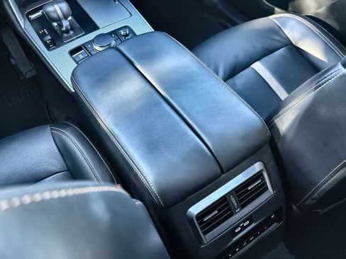 Used 2025 MAZDA CX-90 3.3 Turbo S w/ Premium Package image 17