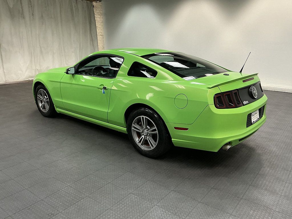 Used 2013 Ford Mustang Premium RWD image 2