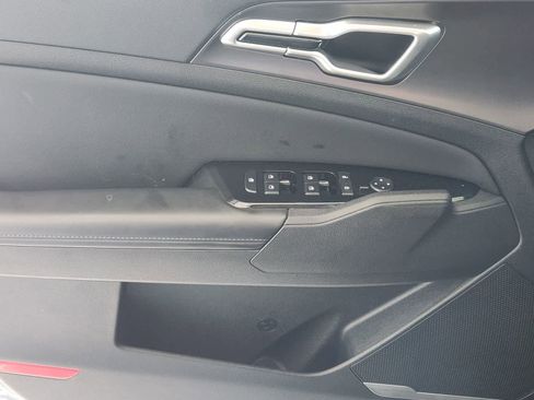 Used 2023 Kia Sportage EX FWD image 23