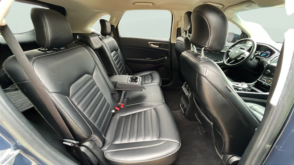 Used 2019 Ford Edge SEL w/ Equipment Group 201A AWD/4WD image 18