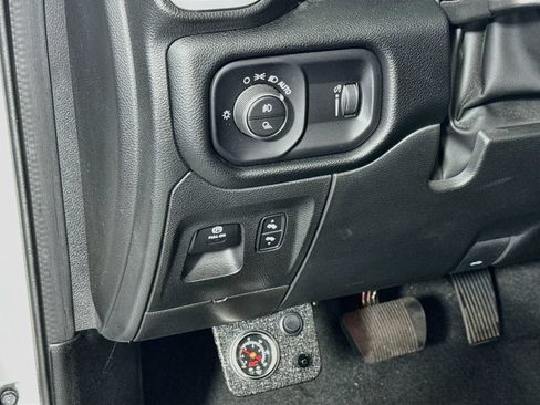Used 2022 RAM 1500 Big Horn AWD/4WD image 10