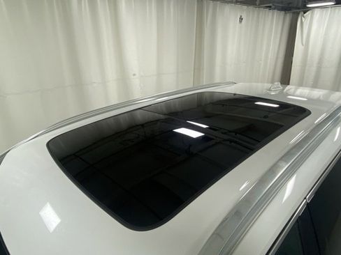 Certified 2024 Volvo XC90 T8 Plus w/ Protection Package Premier image 6