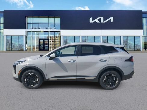 Certified 2026 Kia Sportage EX AWD/4WD image 4