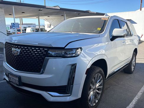 Used 2023 Cadillac Escalade Premium Luxury w/ Performance Package image 1