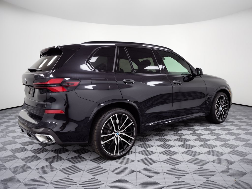 Used 2026 BMW X5 xDrive40i w/ M Sport Package AWD/4WD image 9