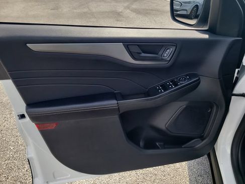 Used 2025 Ford Escape Active w/ Tech Pack #1 FWD image 17