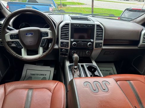Used 2019 Ford F150 King Ranch w/ Equipment Group 601A Luxury AWD/4WD image 14