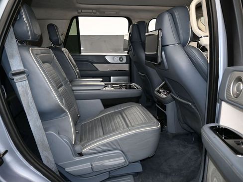 Used 2019 Lincoln Navigator Black Label w/ Cargo Package image 65