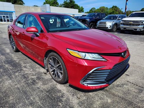 Used 2023 Toyota Camry XLE w/ Cold Weather Package AWD/4WD image 3
