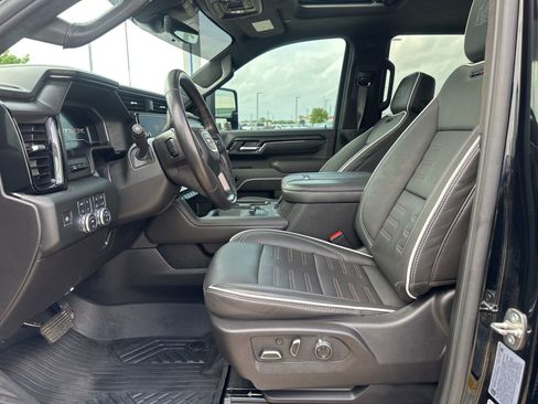 Used 2024 GMC Sierra 2500 AT4X w/ AT4X AEV Edition image 16