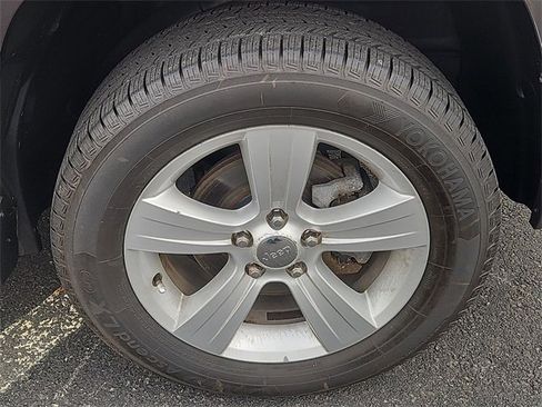 Used 2017 Jeep Compass Sport w/ Power Value Group image 10