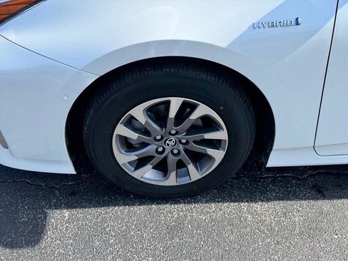 Used 2022 Toyota Prius Limited w/ Premium Convenience Package image 13