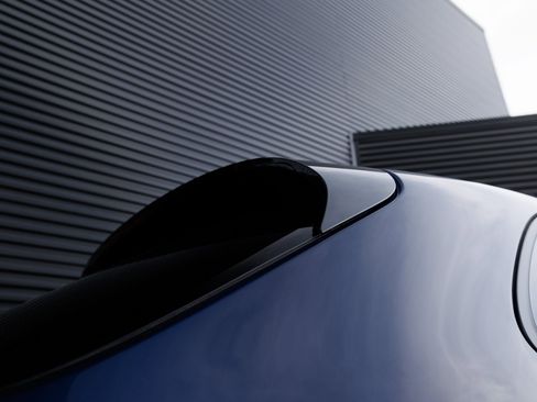 Certified 2025 Porsche Macan image 29