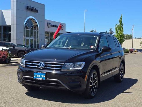 Used 2021 Volkswagen Tiguan SE AWD/4WD image 1