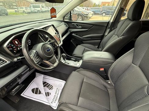 Used 2023 Subaru Ascent Premium w/ Convenience Package image 9