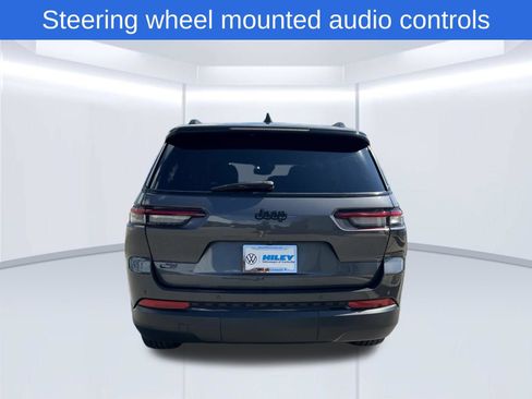 Used 2021 Jeep Grand Cherokee L Laredo RWD image 8