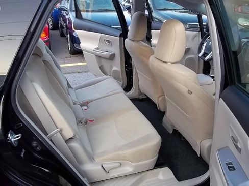 Used 2012 Toyota Prius V Three FWD image 11
