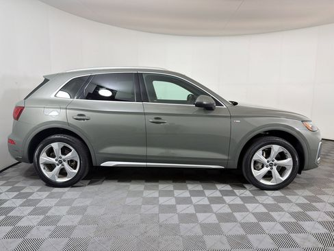 Used 2023 Audi Q5 2.0T Premium Plus w/ Premium Plus Package AWD/4WD image 7