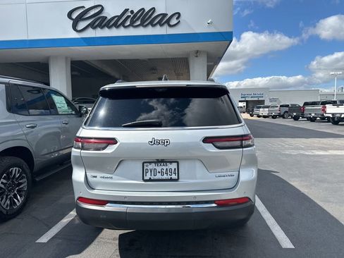 Used 2021 Jeep Grand Cherokee L Limited w/ Luxury Tech Group II image 5