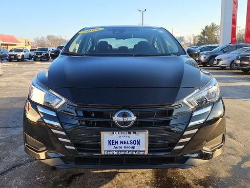 Used 2024 Nissan Versa SV w/ Trunk Package image 11