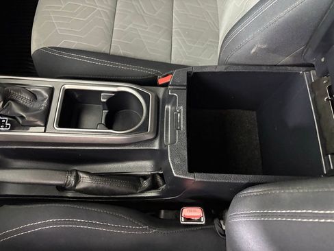 Used 2020 Toyota Tacoma TRD Off-Road w/ Technology Package image 32