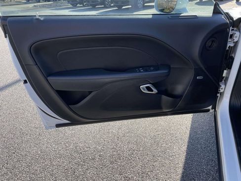 Used 2018 Dodge Challenger T/A image 11