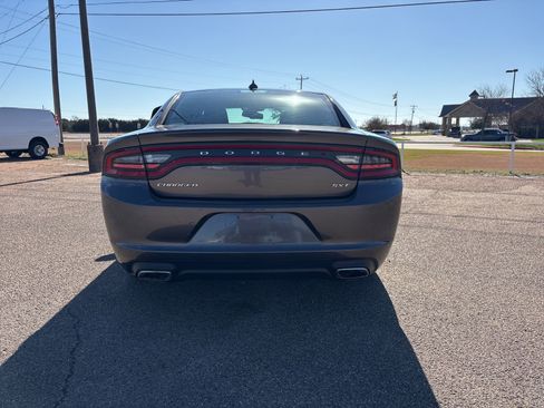 Used 2015 Dodge Charger SXT image 5