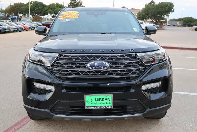 Used 2023 Ford Explorer XLT w/ Equipment Group 202A AWD/4WD image 4