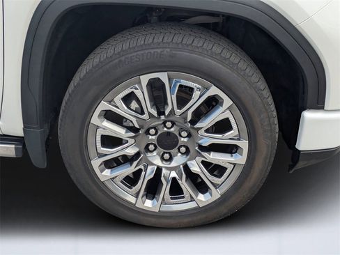 Used 2023 GMC Sierra 1500 Denali Ultimate image 10