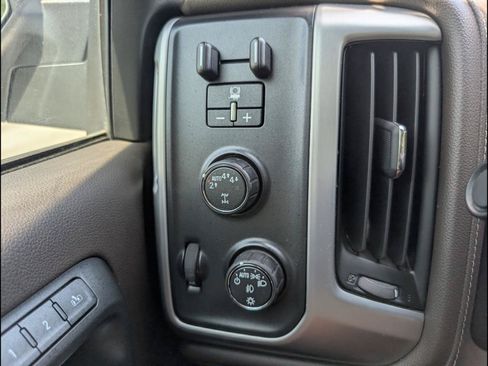 Used 2018 GMC Sierra 1500 SLT AWD/4WD image 13