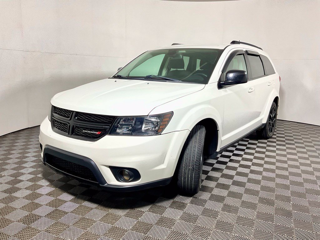 Used 2019 Dodge Journey SE w/ Premium Group AWD/4WD image 2