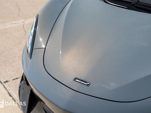 Used 2020 McLaren 600LT Spider RWD image 3