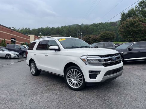 Used 2023 Ford Expedition Limited RWD image 1