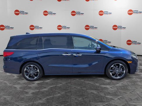 Used 2024 Honda Odyssey Elite image 4