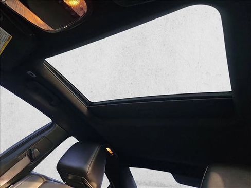 Used 2019 Dodge Charger SXT w/ Leather Interior Group image 12