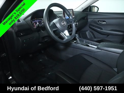 Used 2024 Nissan Sentra SV FWD image 18