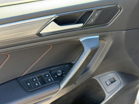 Used 2024 Volkswagen Tiguan Wolfsburg Edition image 23