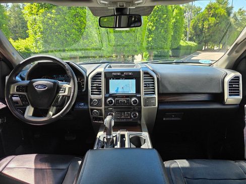 Used 2016 Ford F150 Lariat w/ Equipment Group 502A Luxury AWD/4WD image 17