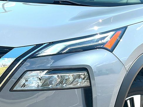 Used 2023 Nissan Rogue Platinum w/ Platinum Premium Package FWD image 4