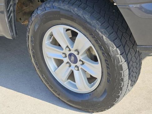 Used 2020 Ford F150 XLT image 10