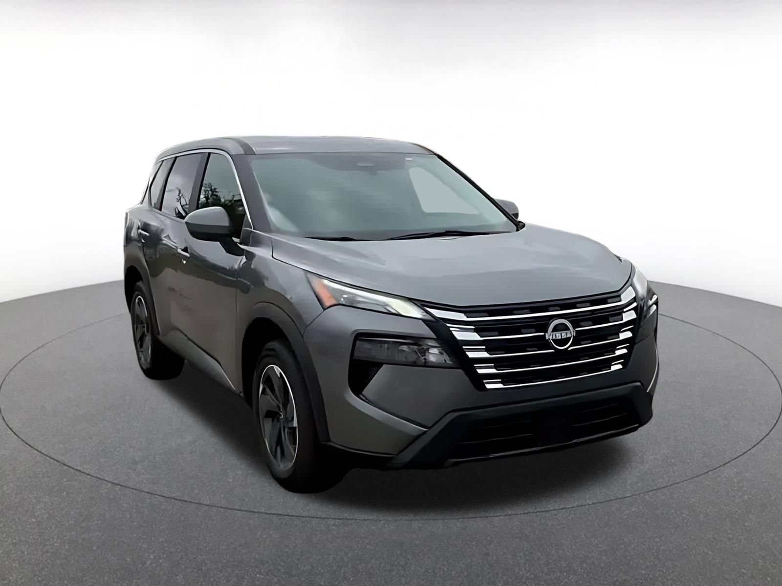 Used 2025 Nissan Rogue SV FWD image 3