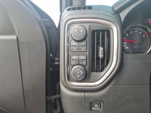 Used 2019 Chevrolet Silverado 1500 LTZ w/ LTZ Plus Package AWD/4WD image 17