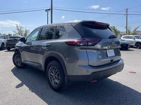 Used 2025 Nissan Rogue S FWD image 5