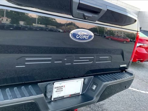 Used 2018 Ford F150 XLT w/ Equipment Group 302A Luxury AWD/4WD image 9