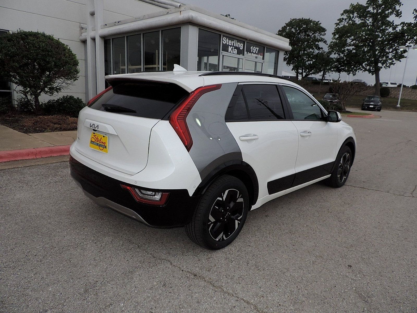 Used 2023 Kia Niro Wave FWD image 5